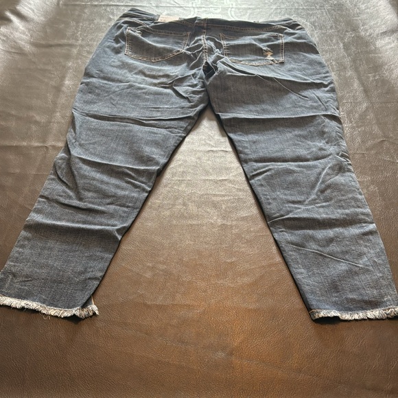 NWT Lane Bryant Mid-Rise Super Stretch Skinny Jeans Size 22 - Picture 4 of 4